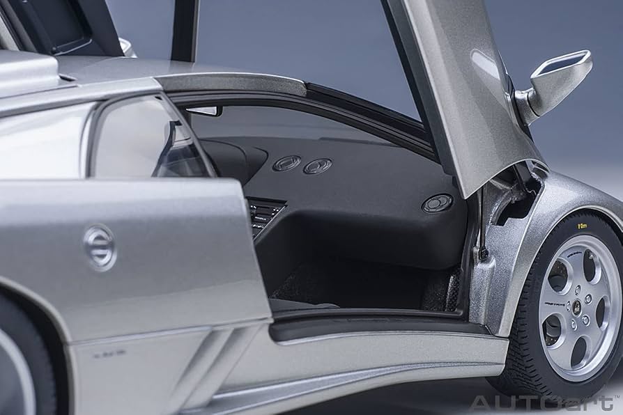 Amazon.com: AUTOart Lamborghini Diablo SE30 JOTA (TITANIO